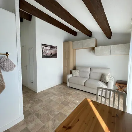 Pinede Piscine Clim Proche Du Village Naturiste Apartmán Agde